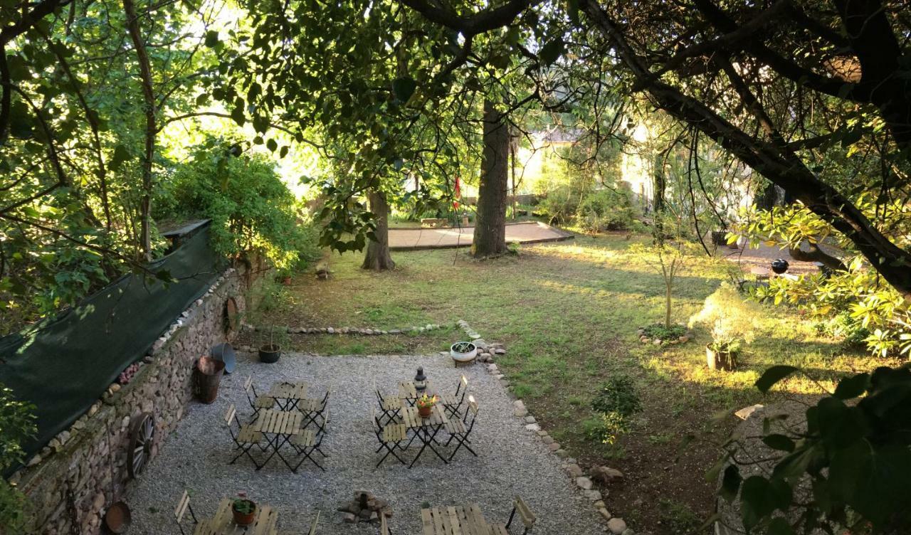 Domaine De Brousson Bed & Breakfast La Tour-sur-Orb Exterior photo